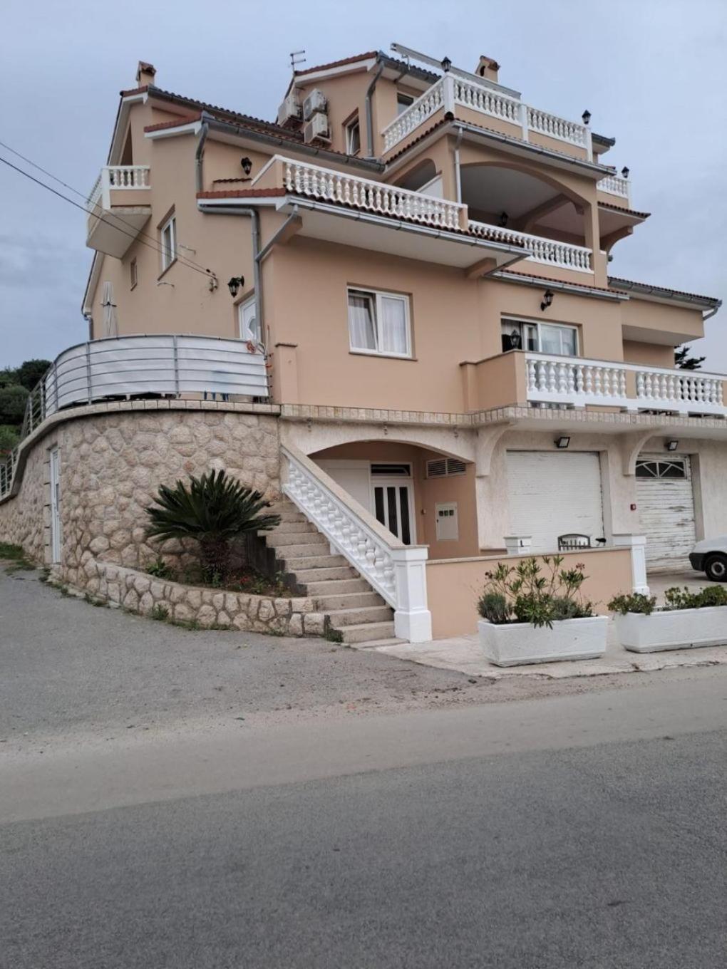 סופטרסקה דראגה Apartments Mig - With Beautiful Garden מראה חיצוני תמונה