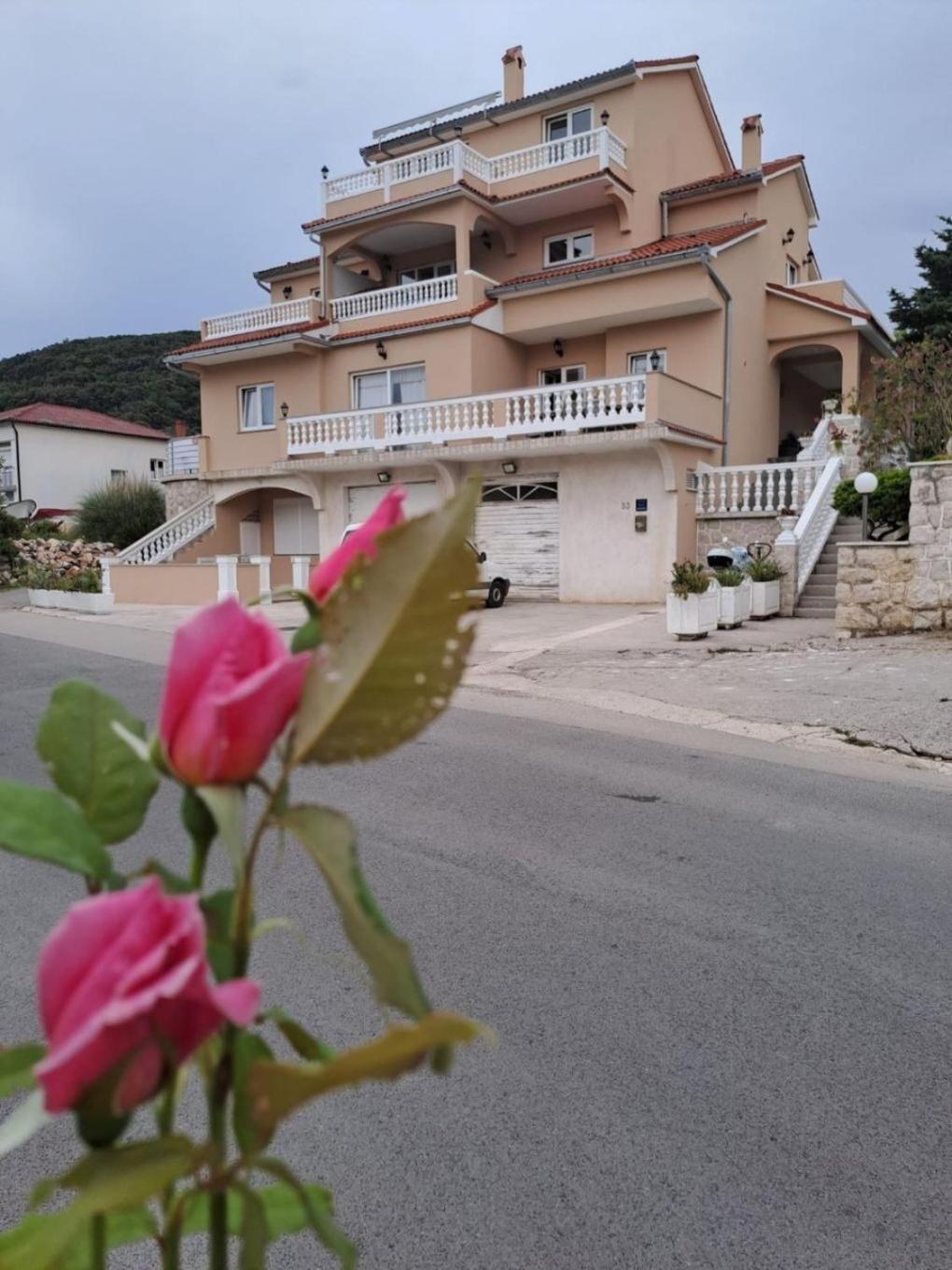 סופטרסקה דראגה Apartments Mig - With Beautiful Garden מראה חיצוני תמונה